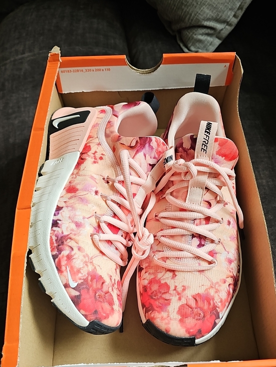 Nike Shoes - Womans Nike Free Metcon 6 AMP Washed Coral BRAND NEW
